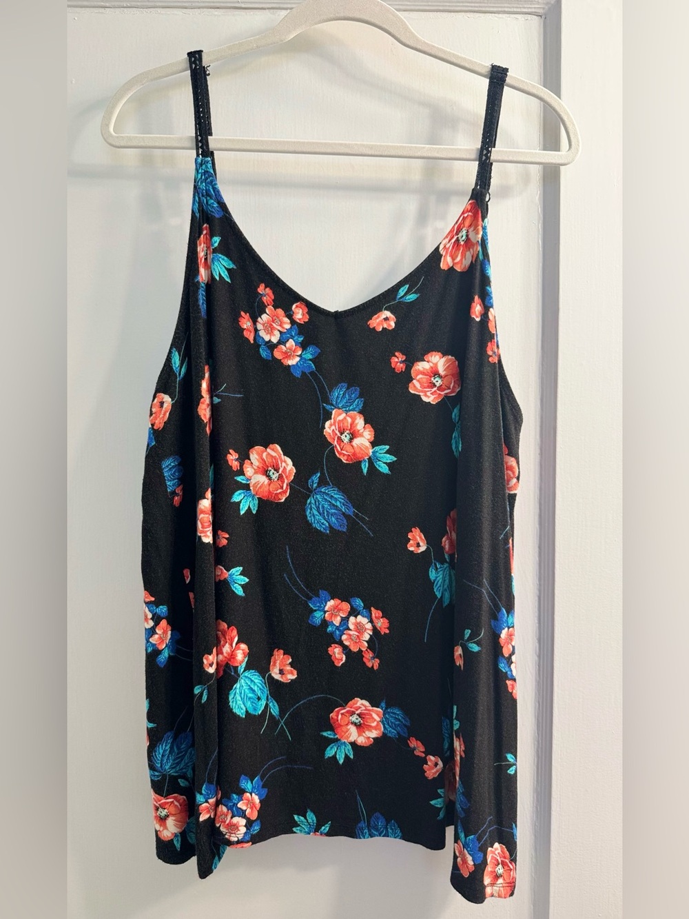 torrid Black Floral V-Neck Spaghetti Strap Camisole with Coral & Teal Accents 2X